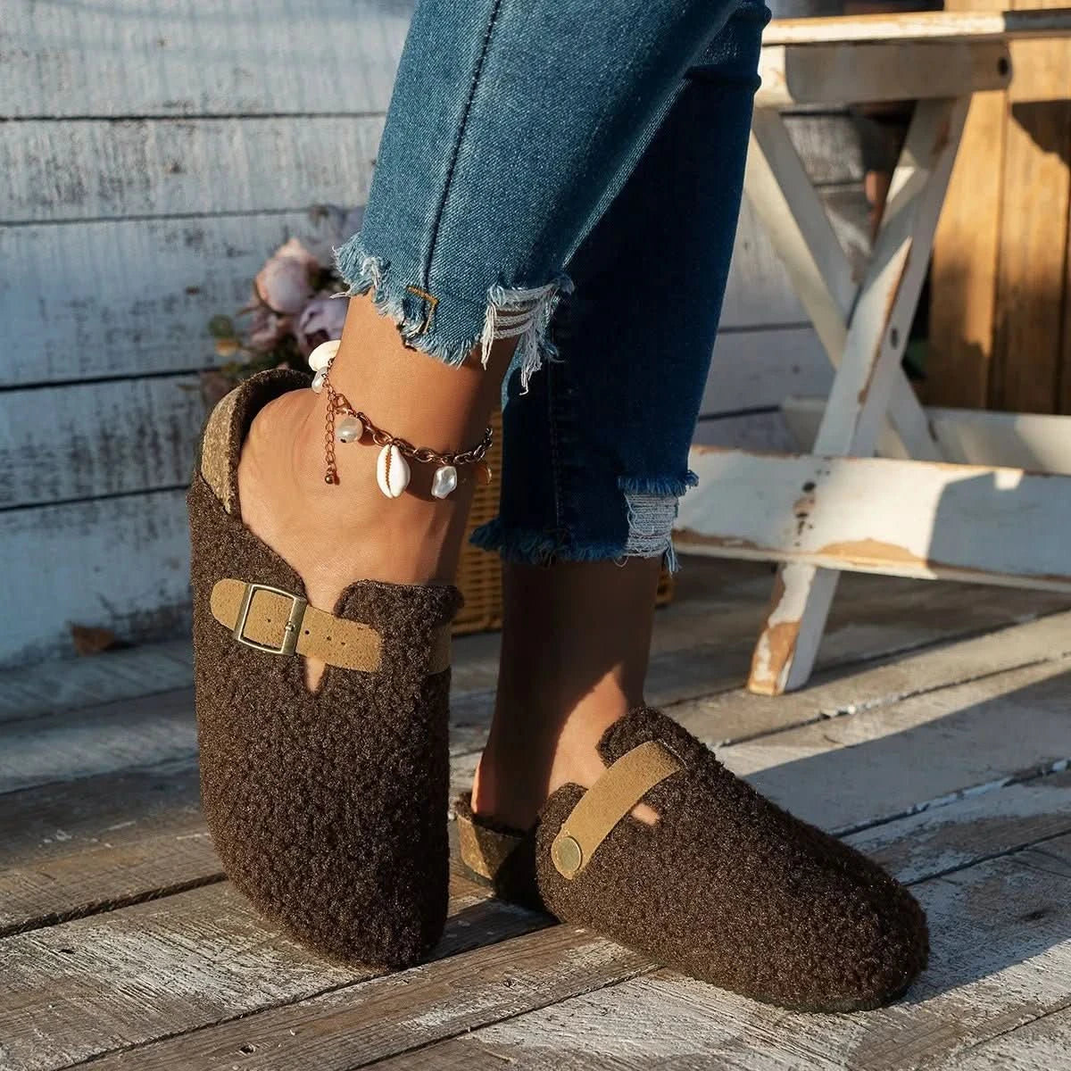 CONTRORTLUXE – Luxuriöse Schafwollschuhe für ultimativen Winterkomfort
