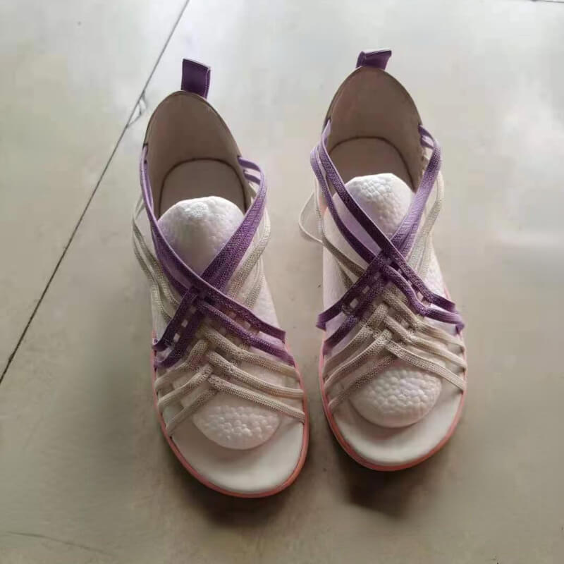 Sportliche Sandalen