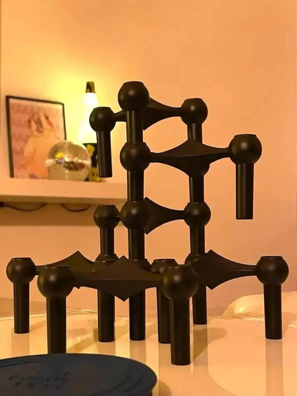 Frendorf | Modularer molekularer Metall-Kerzenhalter