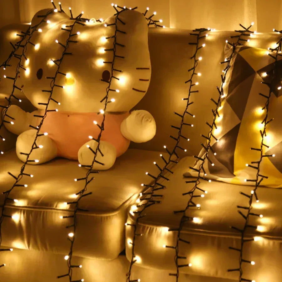 LED Weihnachtsbeleuchtung Lichtschlauch 10 Meter – 1000 Warmweiße Lampen für Innen und Außen