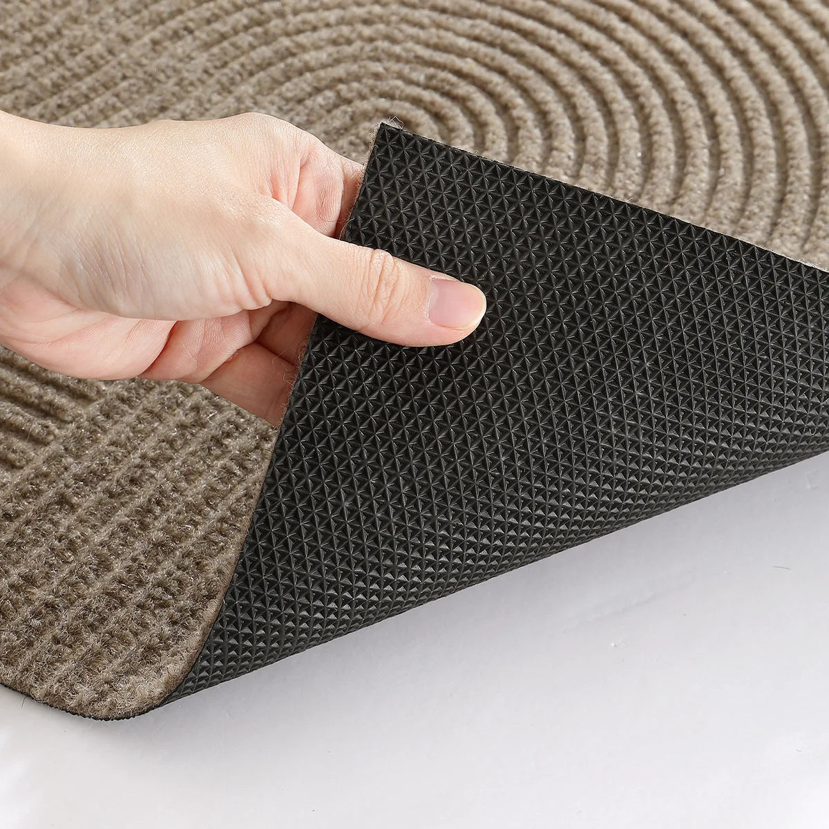 Nivara - 3D Groove Fußmatte aus strapazierfähigem Polyester mit rutschfester Unterseite für Innen und Außen
