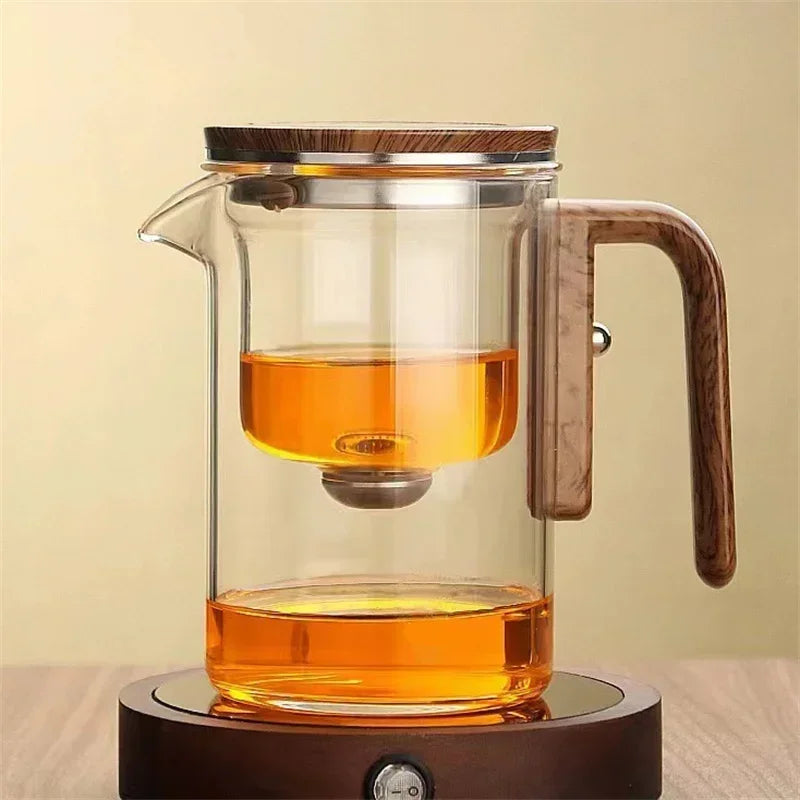 TeaFlow – Stilvolle Teekanne mit einfacher magnetischer Wassersteuerung