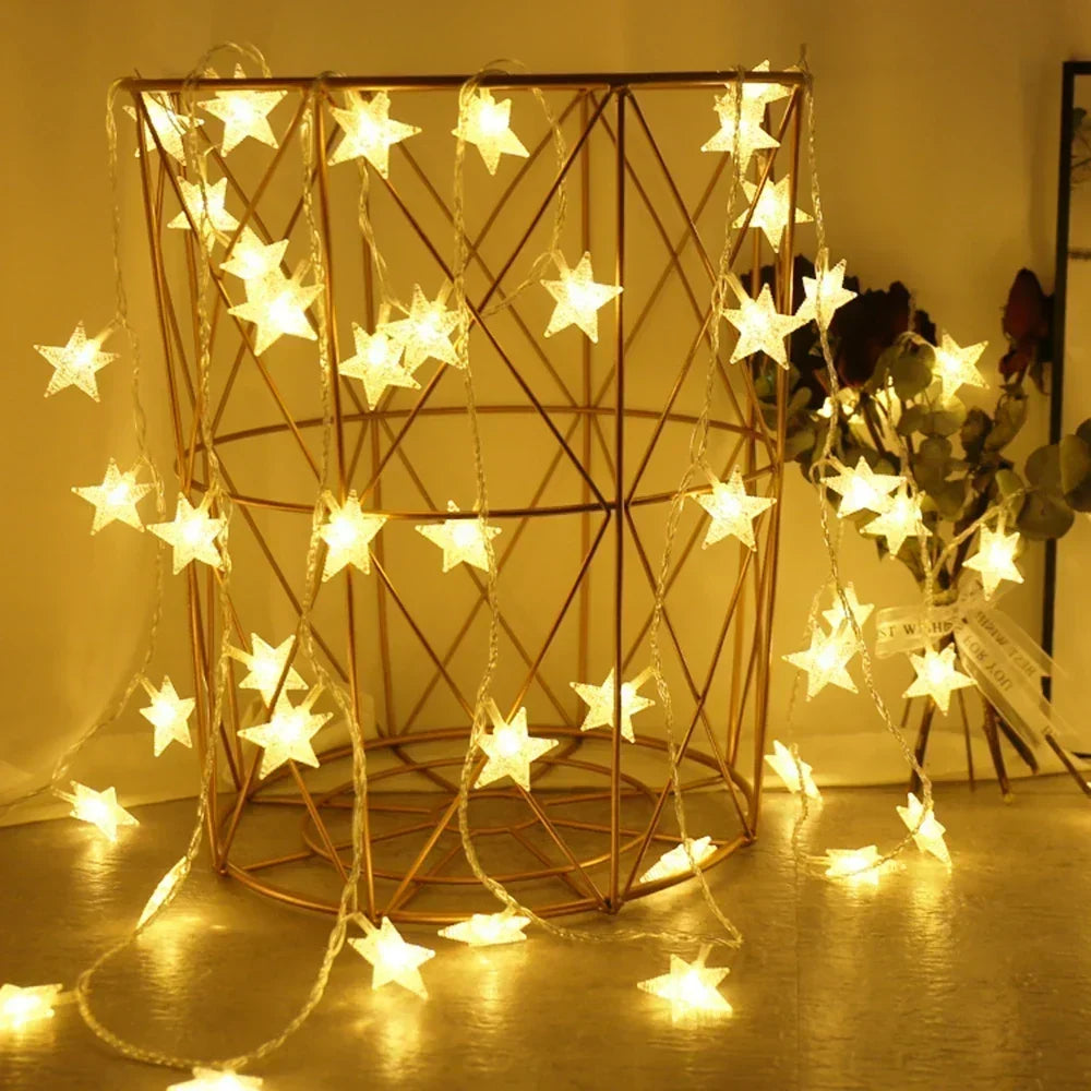Sternen LED Weihnachtsbeleuchtung – Dekorativer Lichtervorhang für Innen und Außen