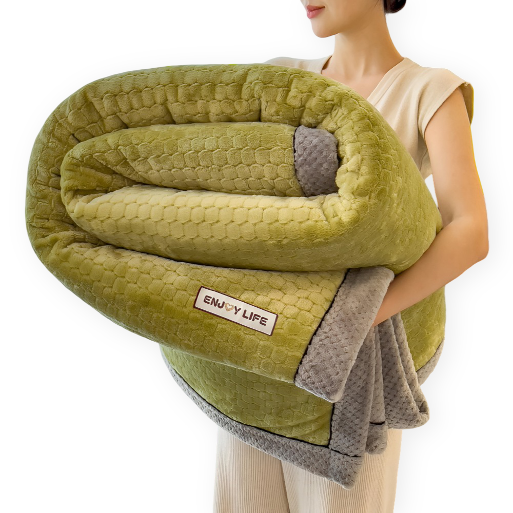 Weiche Fleece-Decke mit Patchwork-Muster – Warme Winterdecke aus 300–350 g/m²