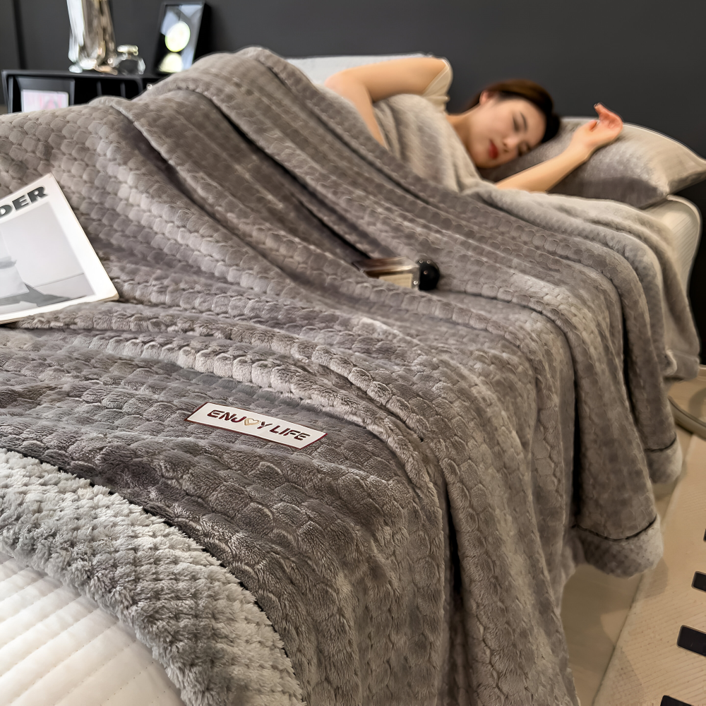 Weiche Fleece-Decke mit Patchwork-Muster – Warme Winterdecke aus 300–350 g/m²