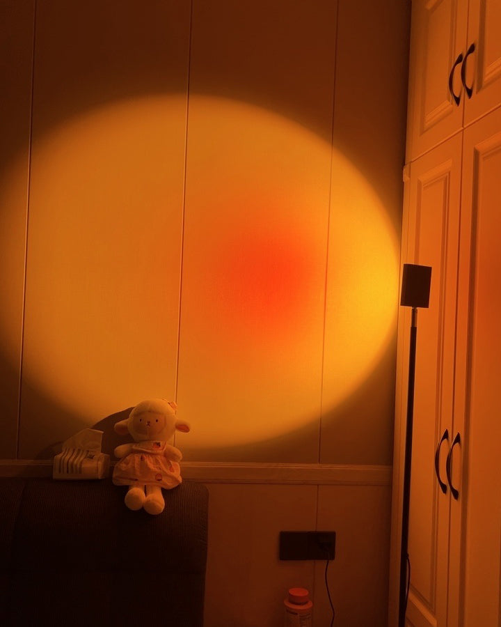 Frendorf | LED Farbprojektor Stehleuchte | Minimalistischer Halo Licht Effekt