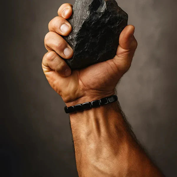 Hämatit-Armband für Herren – Eleganz, Kraft & stilvolle Energie