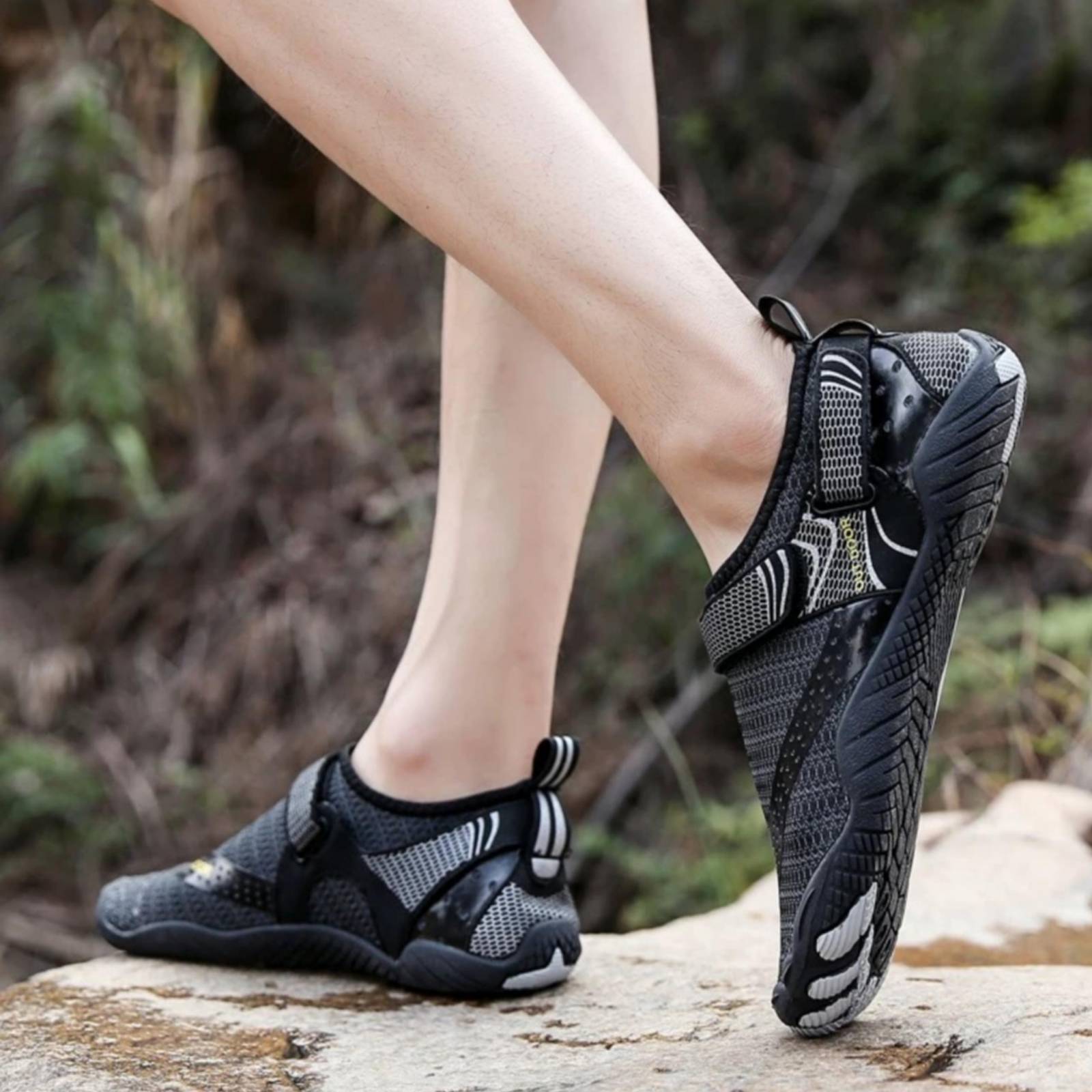 Wasserschuhe | Rutschfeste Profilsohle | Leichte orthopädische Stütze | BareCurrent