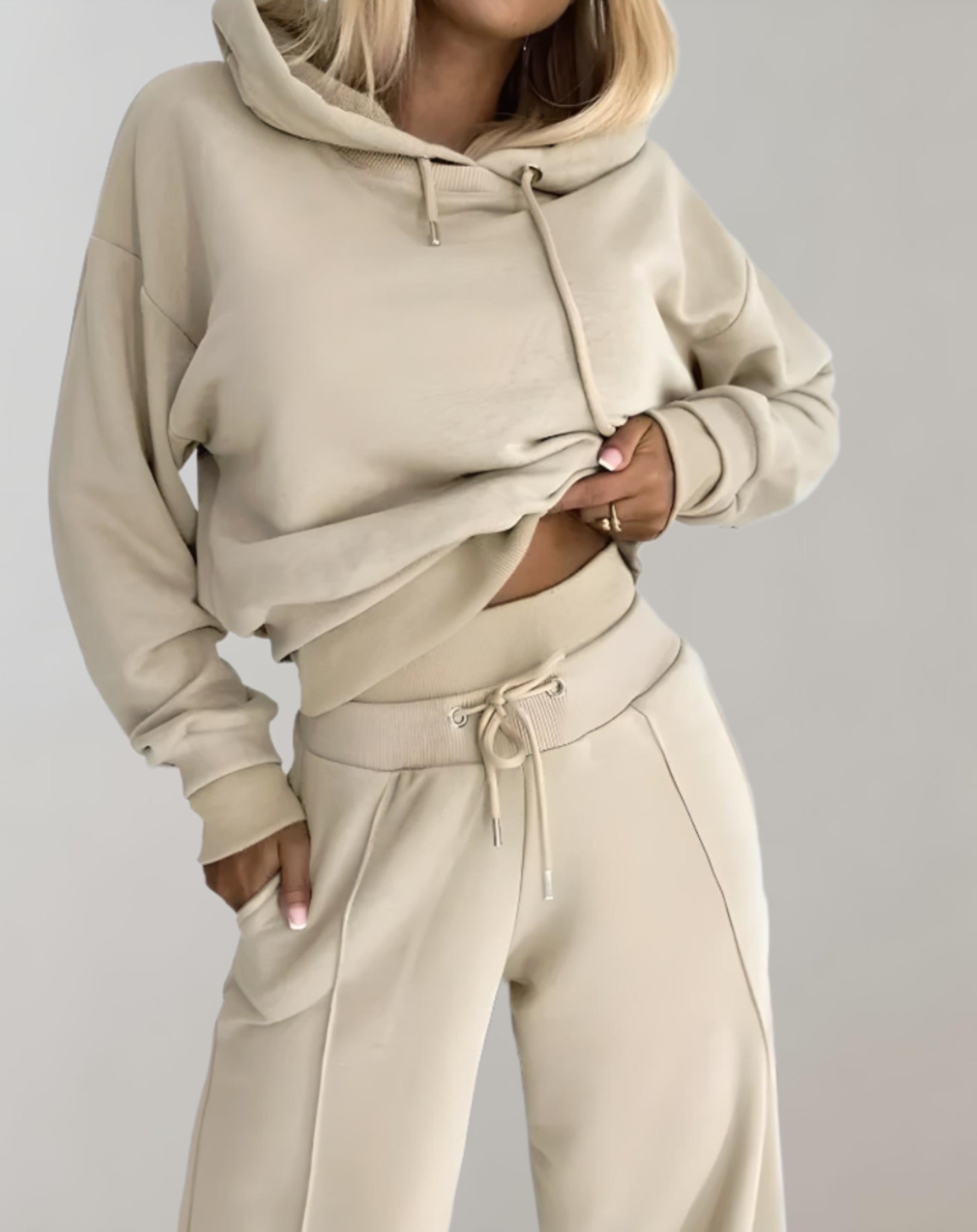 FitEssence Activewear-Set | Bequemer Hoodie und lockere Hose für stilvolles Training