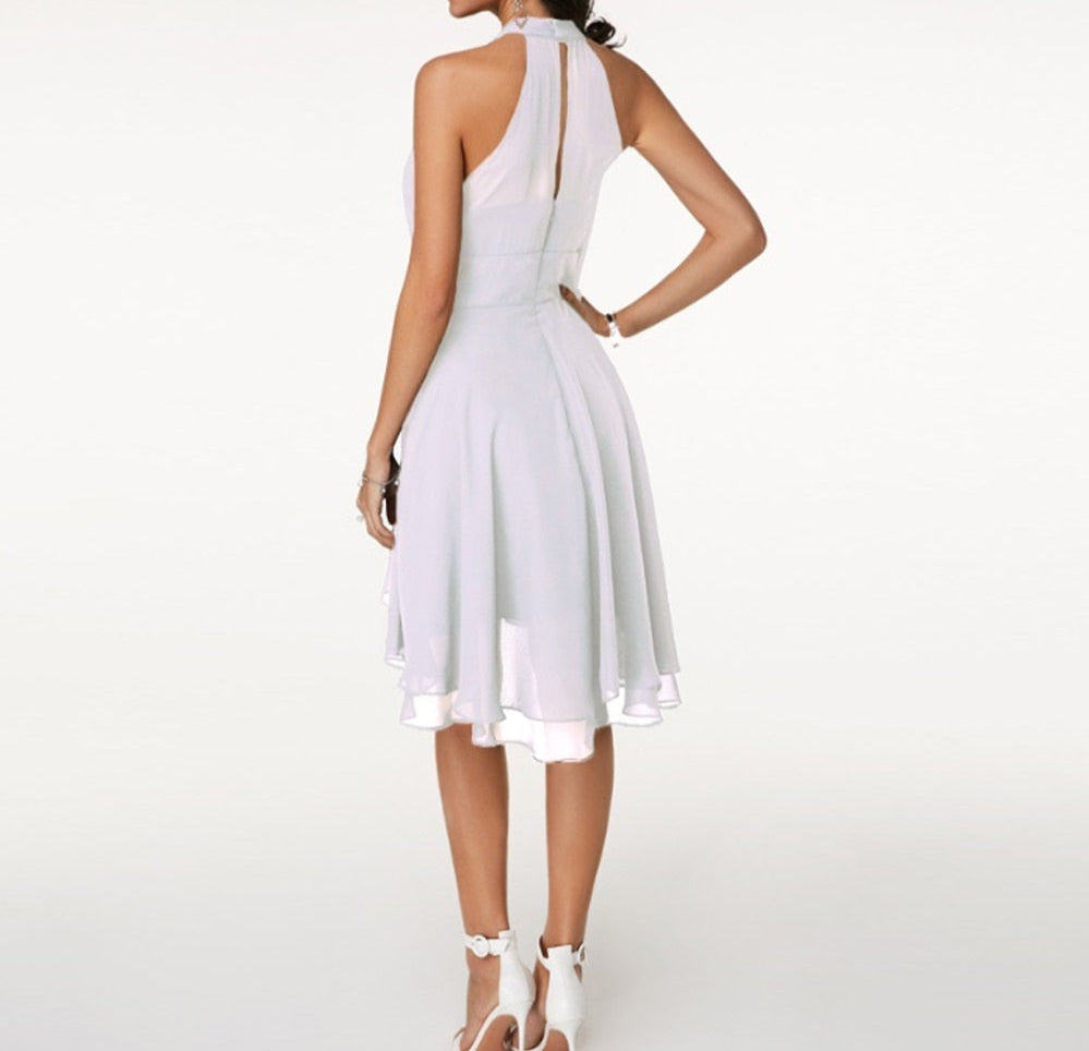 ChicAura Midi-Cocktailkleid | Elegantes Neckholder-Design für zeitlosen Stil und Tragekomfort