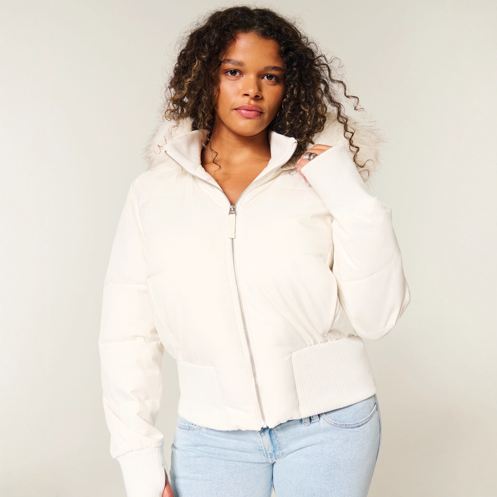 WinterEssence Steppjacke | Stilvoller und warmer Wintermantel mit abnehmbarer Kapuze