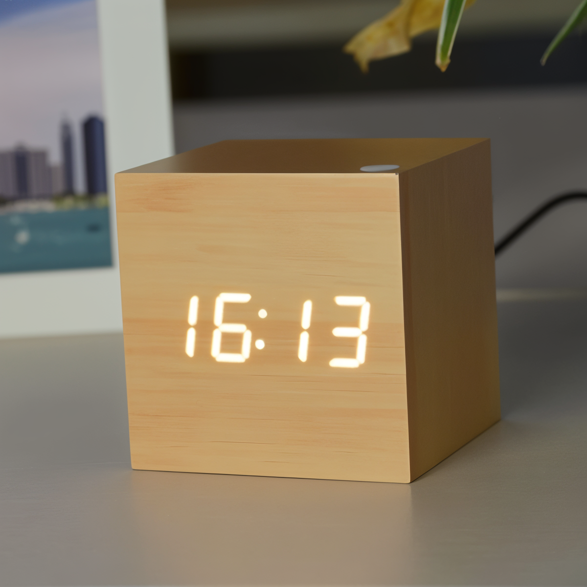 WoodTime | Elegante digitale LED Uhr