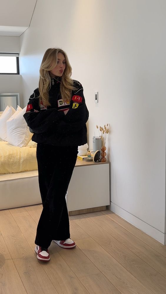 Vintage Ferrari Racer Jack mit Sportlichem Stil und Nachhaltigen Materialien Unisex