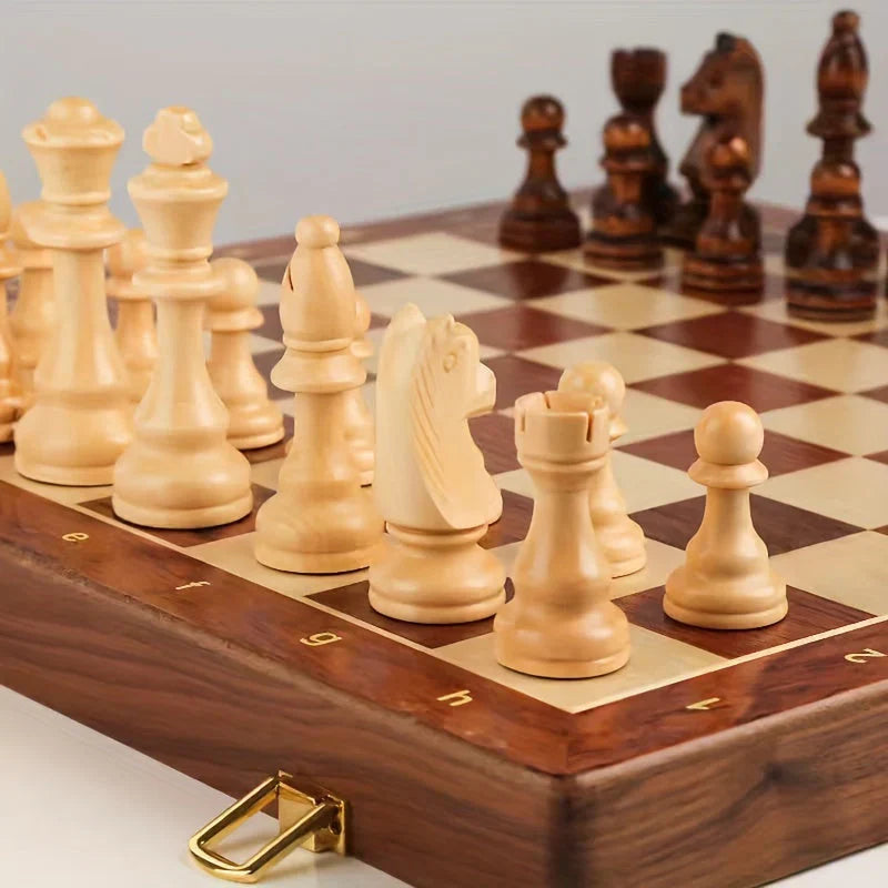 Stratego - Holz Schachspiel - Perfekt für Wettbewerbs Spiele