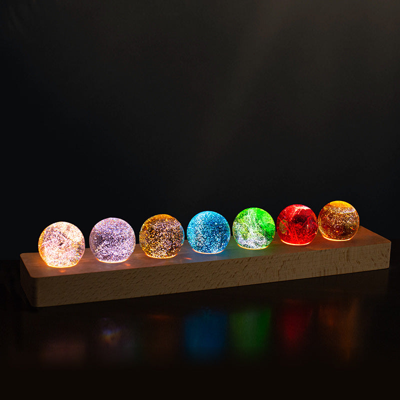 Kristalllampe mit kosmischen Lichteffekten