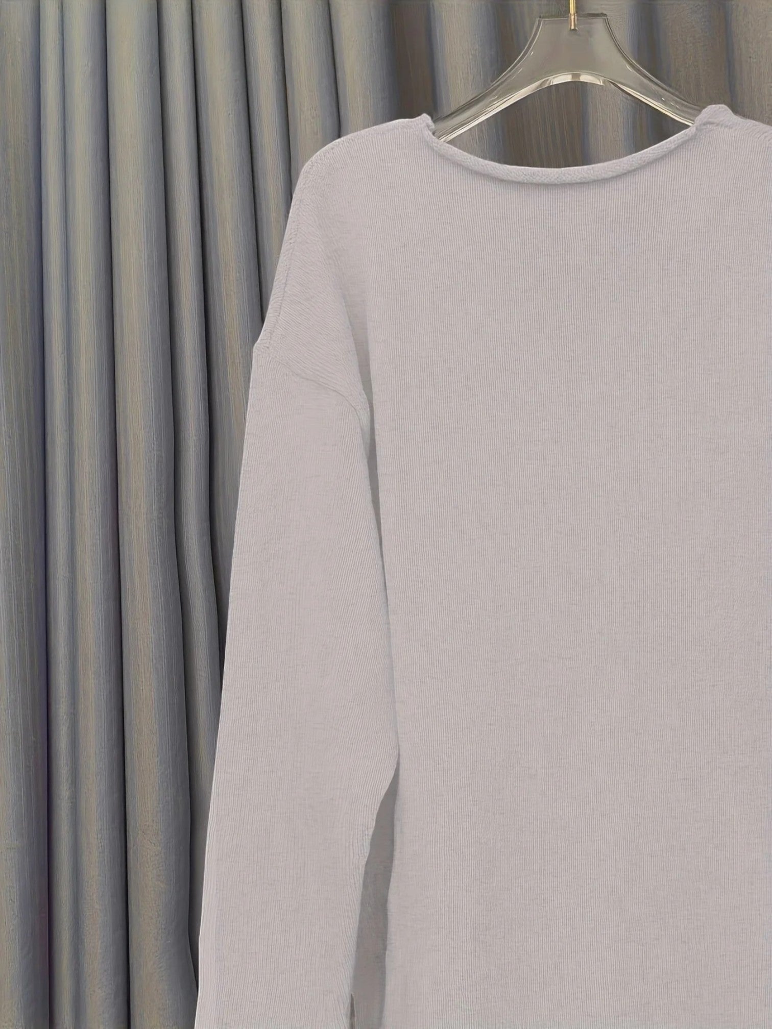 Lässiger Pullover mit V-Ausschnitt | Oversized
