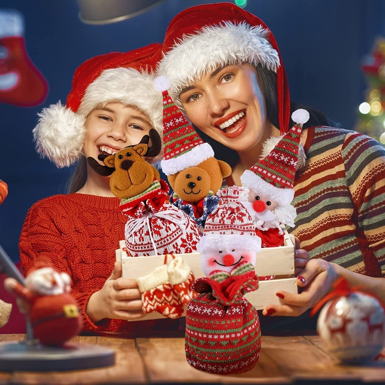 KnitJoy Weihnachtsgeschenkbeutel mit Puppe – Wiederverwendbarer Strickgeschenkbeutel für Kinder