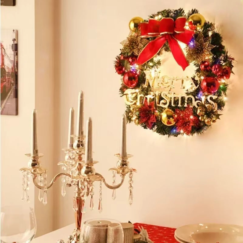 Weihnachtskranz | Tannennadeln mit Rentier- und Schneemannornamenten | 30 cm