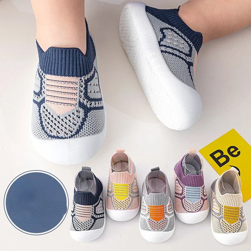 TinyTreads Slip-Ons | Atmungsaktive Antirutschschuhe aus Mesh