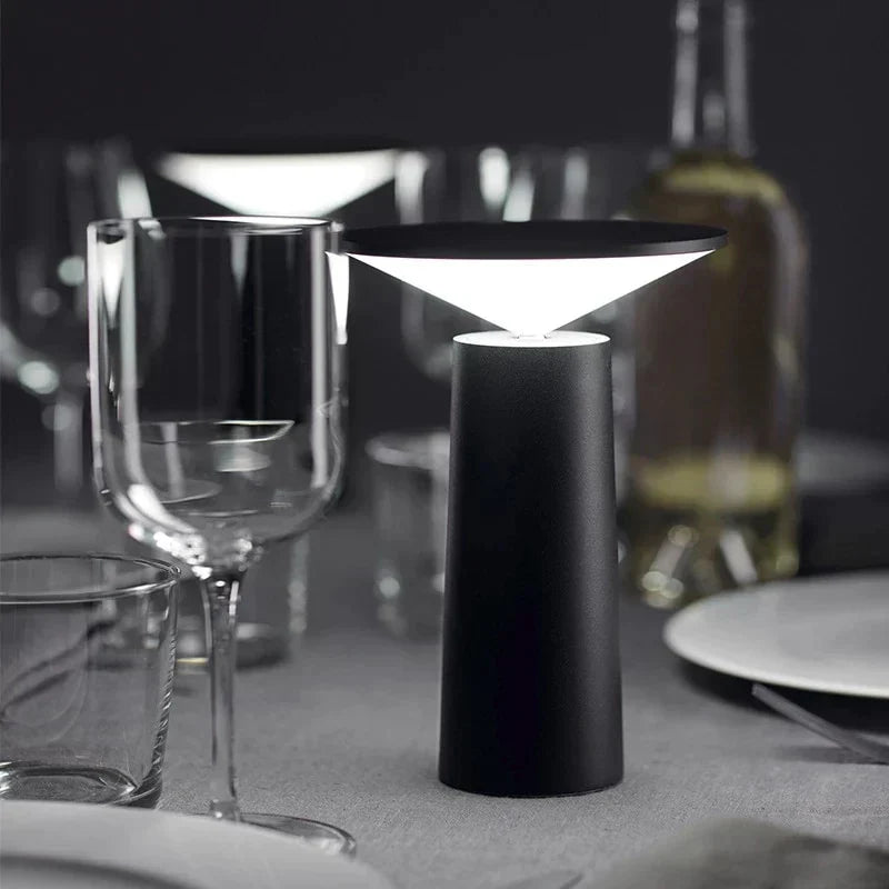 Tischlampe Aurora - Modern & Dimmbar - Elegantes Design