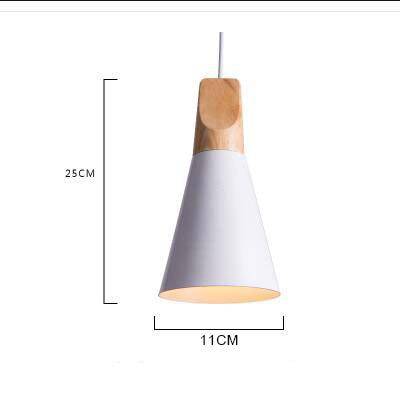 Hängelampe aus Holz und Aluminium in Kegelform
