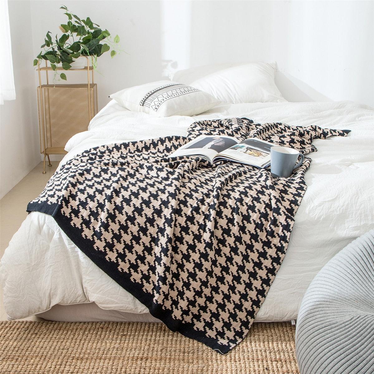 Weiche Kuscheldecke mit Hahnentritt-Muster – Erhältlich in verschiedenen Größen