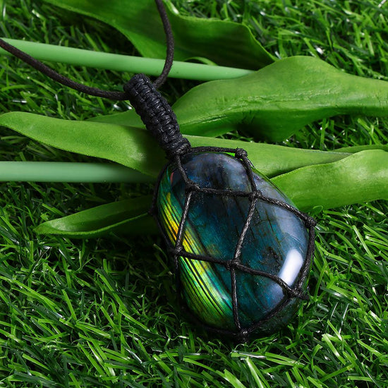Drakenhart Labradorit Kette – Mystischer und Energiegeladener Schmuck für Persönliche Kraft