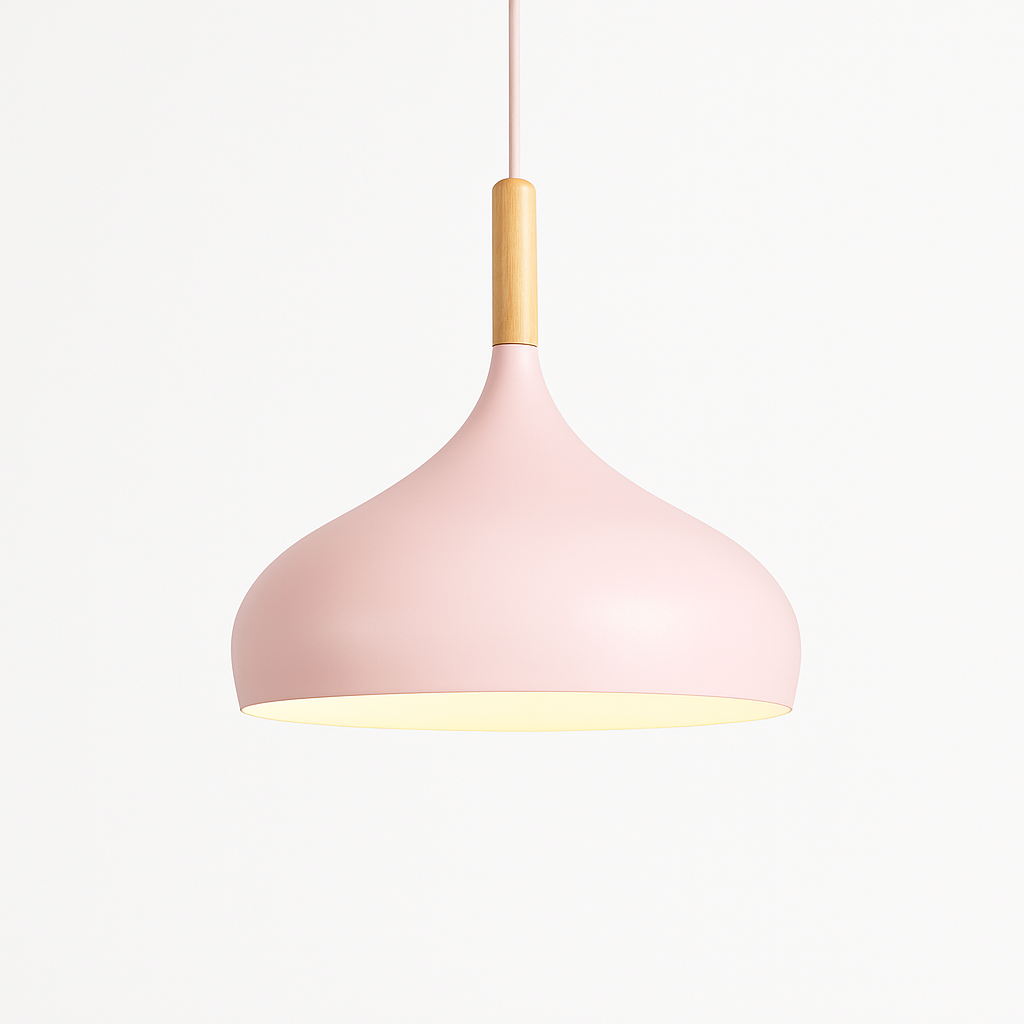 Farbige Metall-LED-Hängelampe und Holzstab im Nordic-Stil