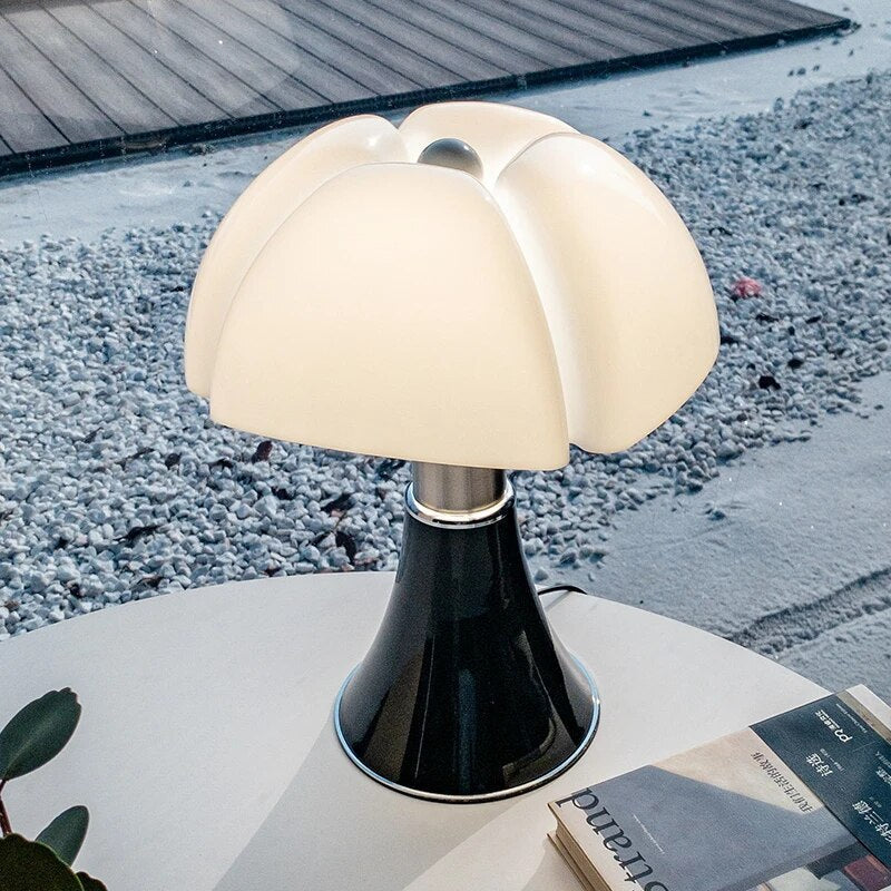 Tischlampe Blume – Elegant