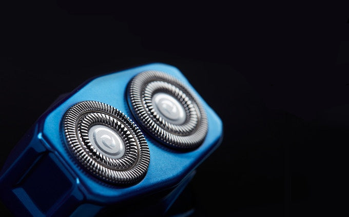 LuxRazor Elite Reisrasierer | Kompaktes magnetisches Design für müheloses Rasieren unterwegs