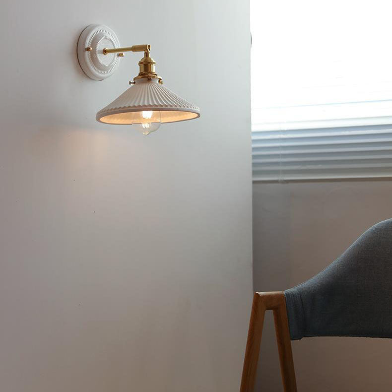 Vintage Japanische Keramik Messing 1-Licht Wandlampe