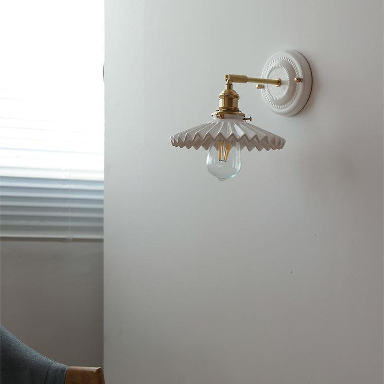 Vintage Japanische Keramik Messing 1-Licht Wandlampe
