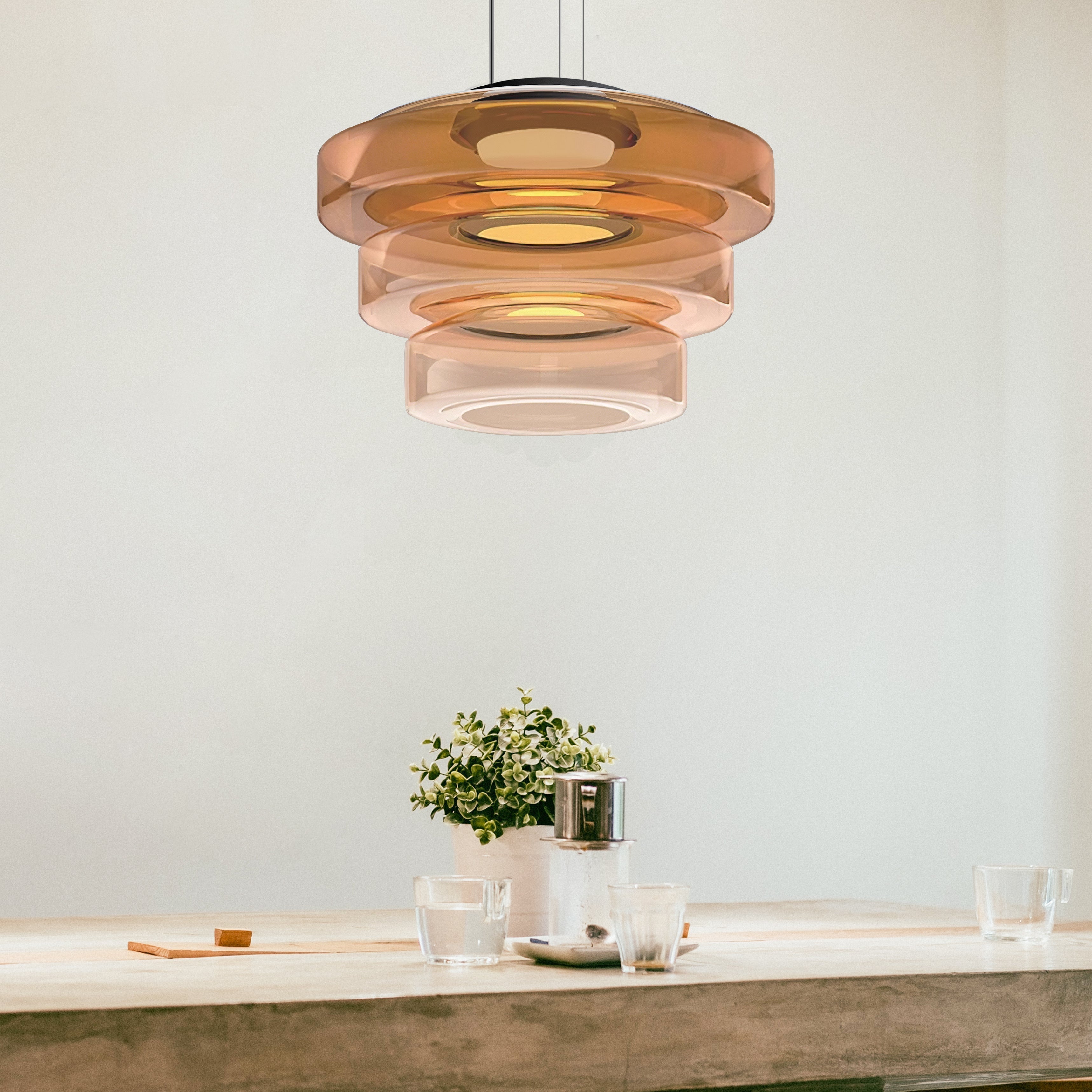 Glas Pendelleuchte im Bauhaus-Stil
