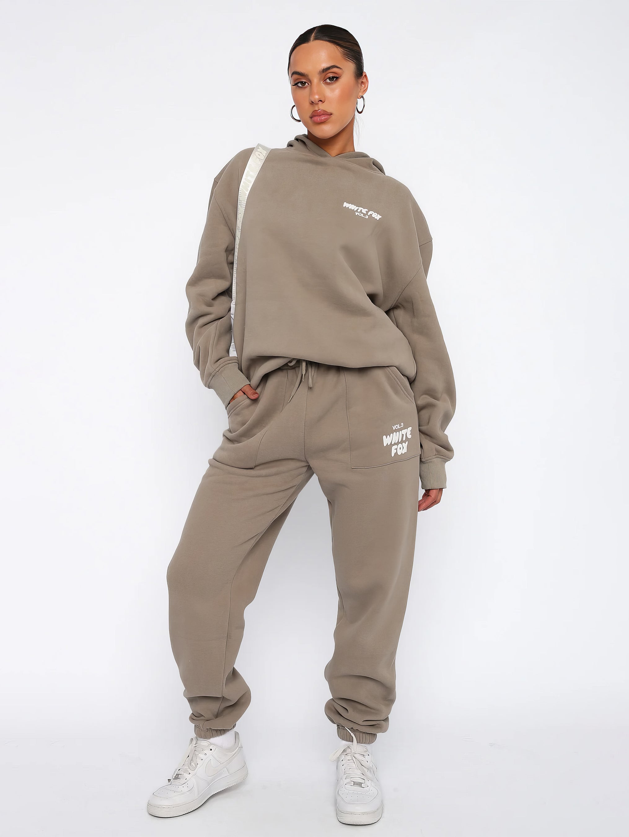 Vanio | Damen WhiteFox Trainingsanzug mit Kapuze