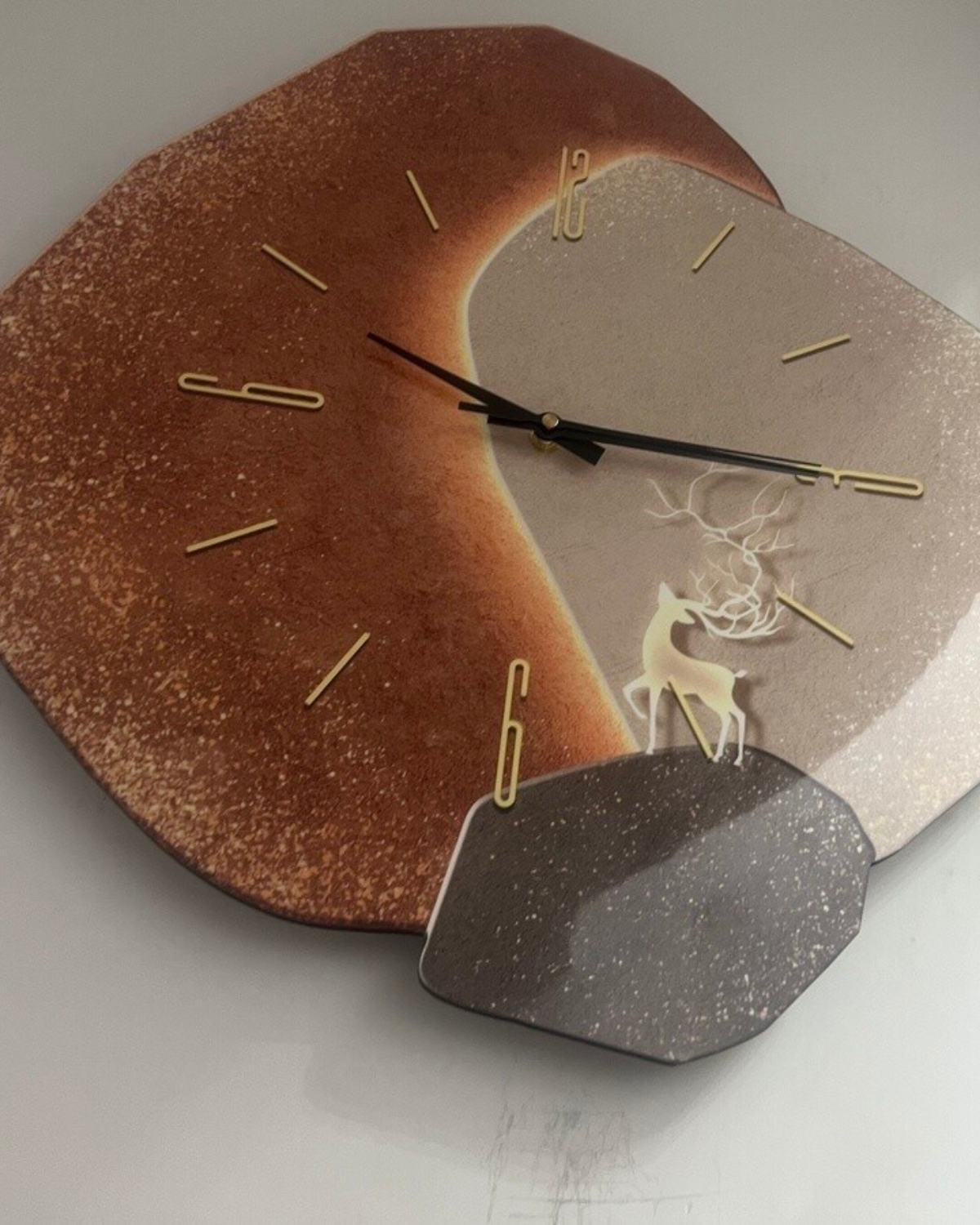 Lune Aura Uhr