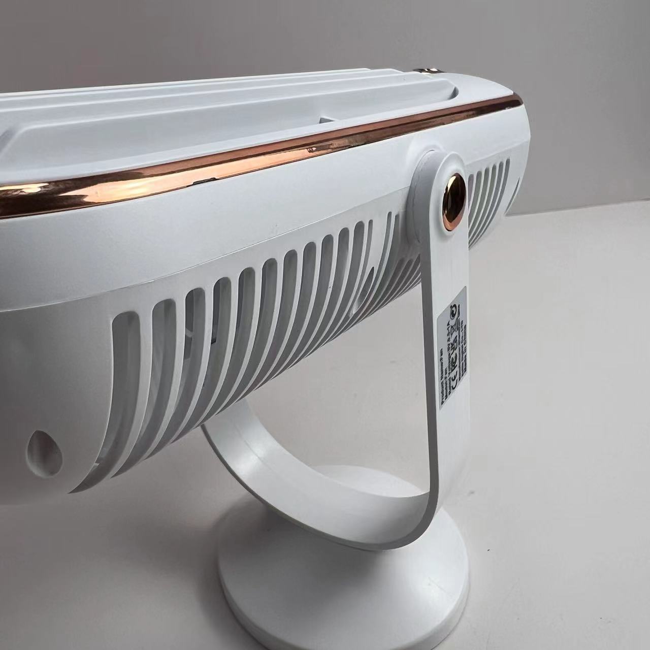 AeroLux Elite Kühlventilator | Dualmotor, 720° Rotation, USB wiederaufladbar & ultra-leise für ultimativen Komfort überall