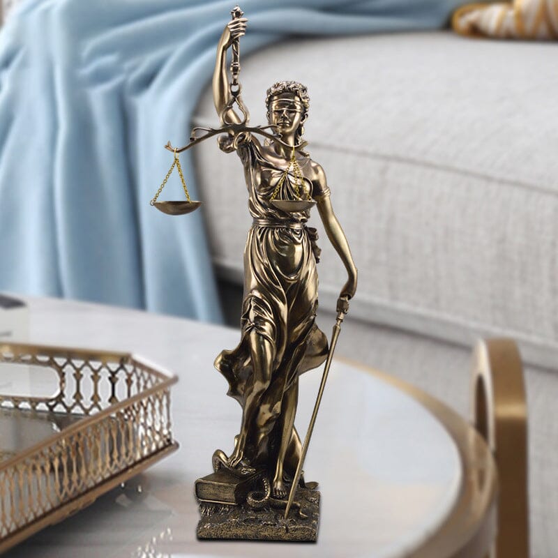 Dekorationsstatue der Göttin der Gerechtigkeit