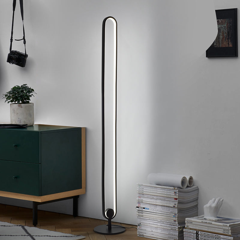 Minimalistische LED-Stehlampe