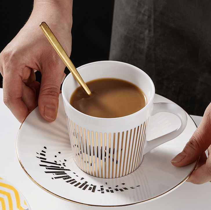 MirrorSip™ Bewegte Reflexion Kreativer Kaffeetassenspiegel - Jetzt 50% RABATT!