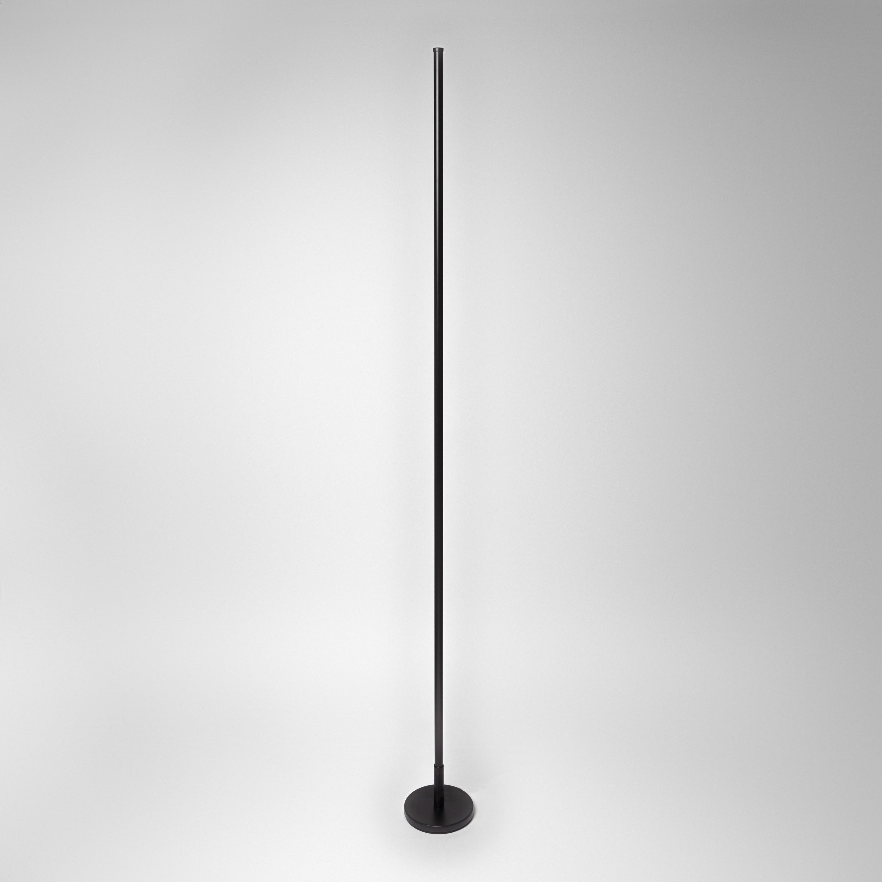 Léger RGB Stehlampe