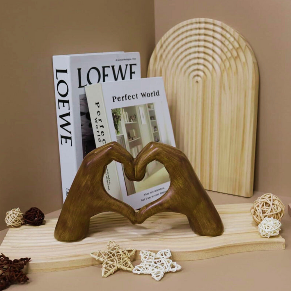 WoodLove - Herzförmiges Handwerk aus Eichenholz
