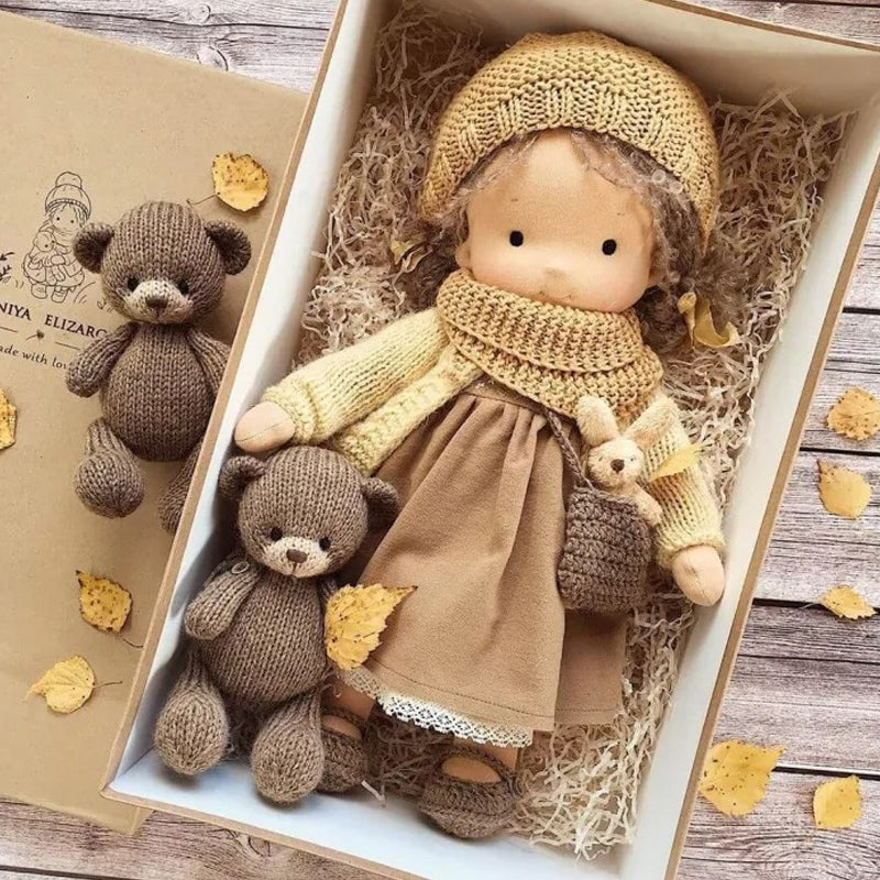 Handgefertigte Waldorf Puppe