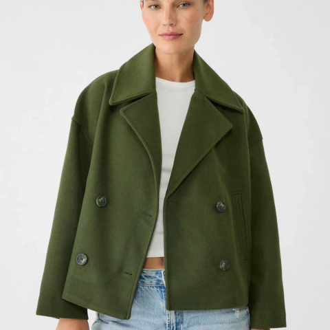 Kurze Damenjacke mit doppelter Knopfleiste | Warm