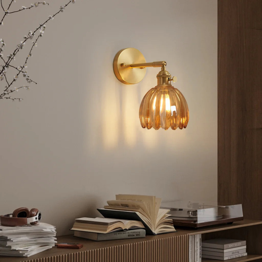 Vintage Messing Tulpen Glas Wandlampe 1-Licht