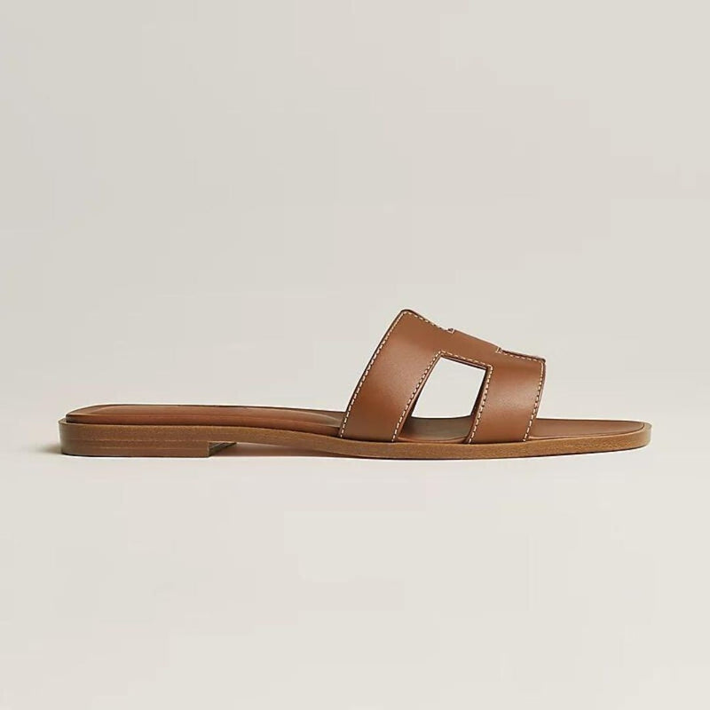 Margot – Flache Sandalen mit Riemen und rutschfester Sohle