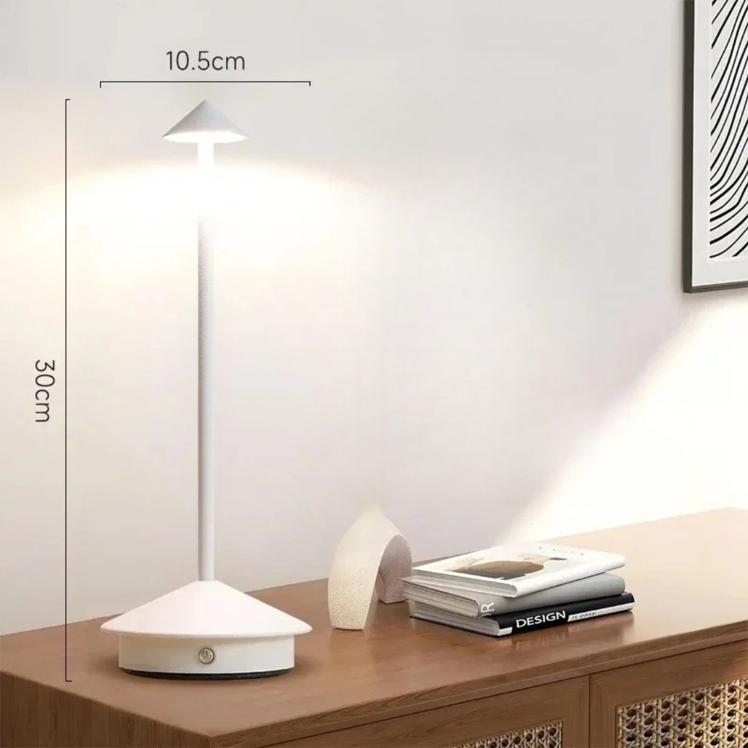 Moderne Aluminium-Kegel-LED-Akku-Tischlampe 1-Licht