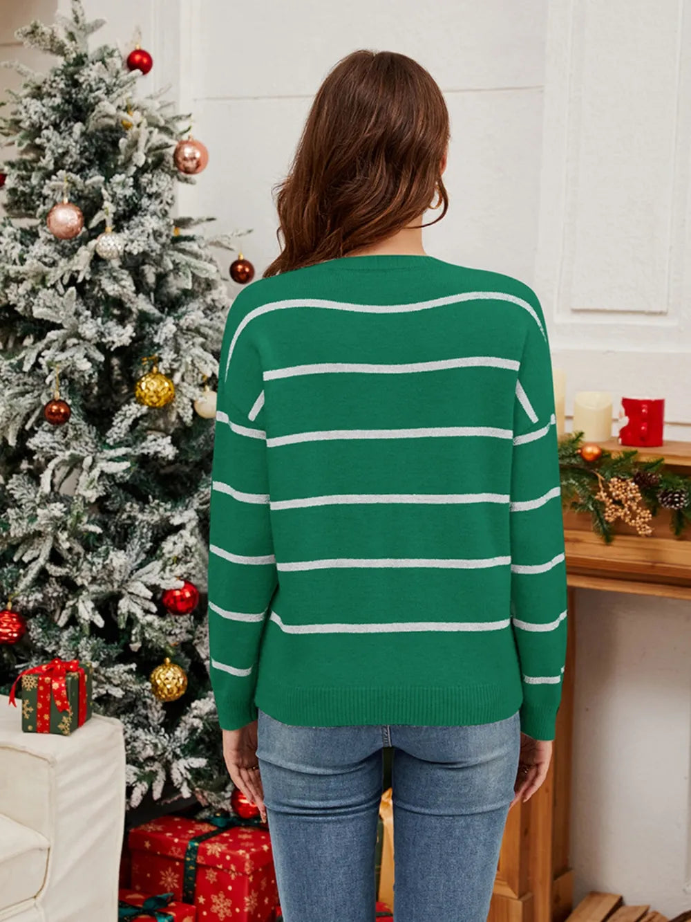 Pailletten-Weihnachts-Pullover mit gestreiftem Santa – Grün, Rot &amp; Schwarz