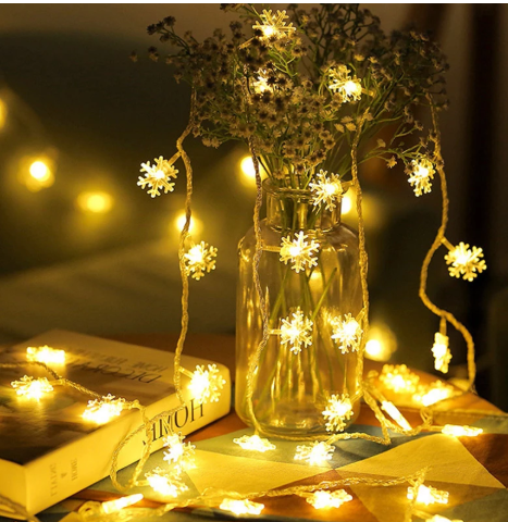 LED Weihnachtsbeleuchtung mit Schneeflocken – Warmweiß oder Buntes Licht für Innen & Außen