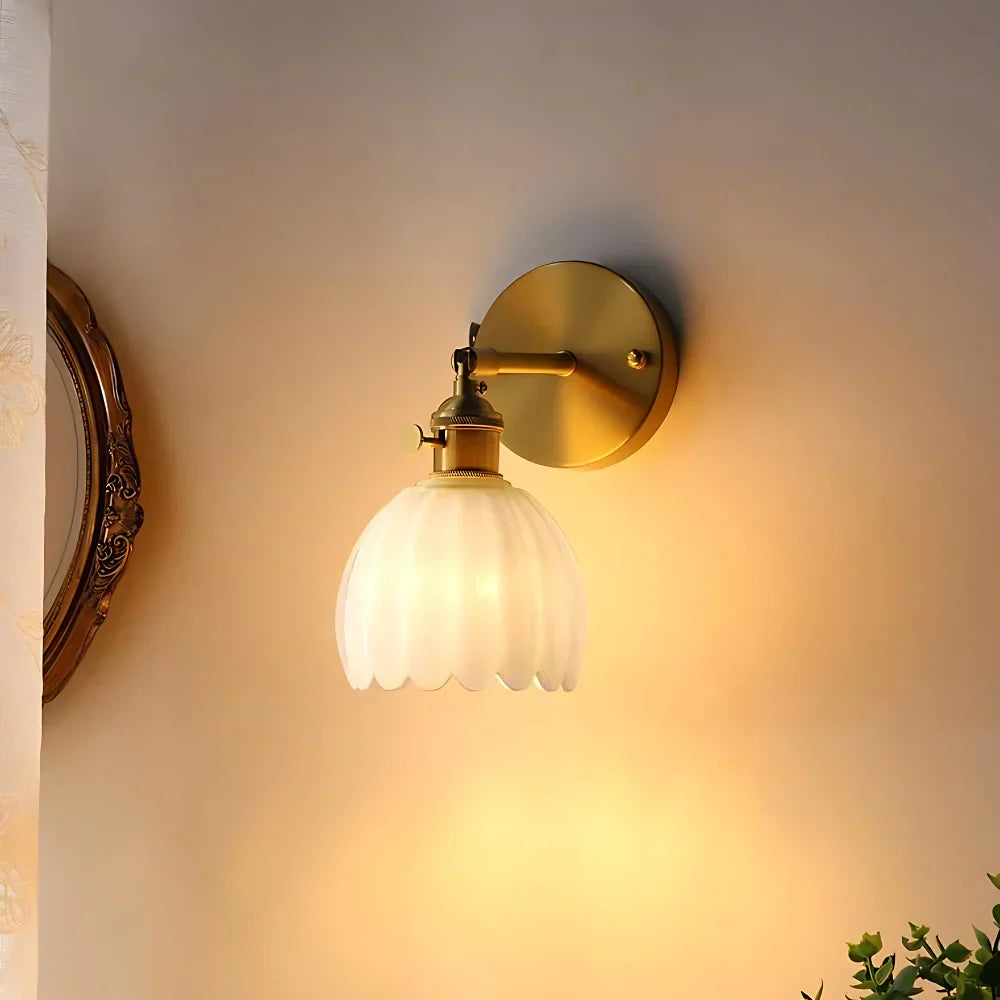 Vintage Messing Tulpen Glas Wandlampe 1-Licht