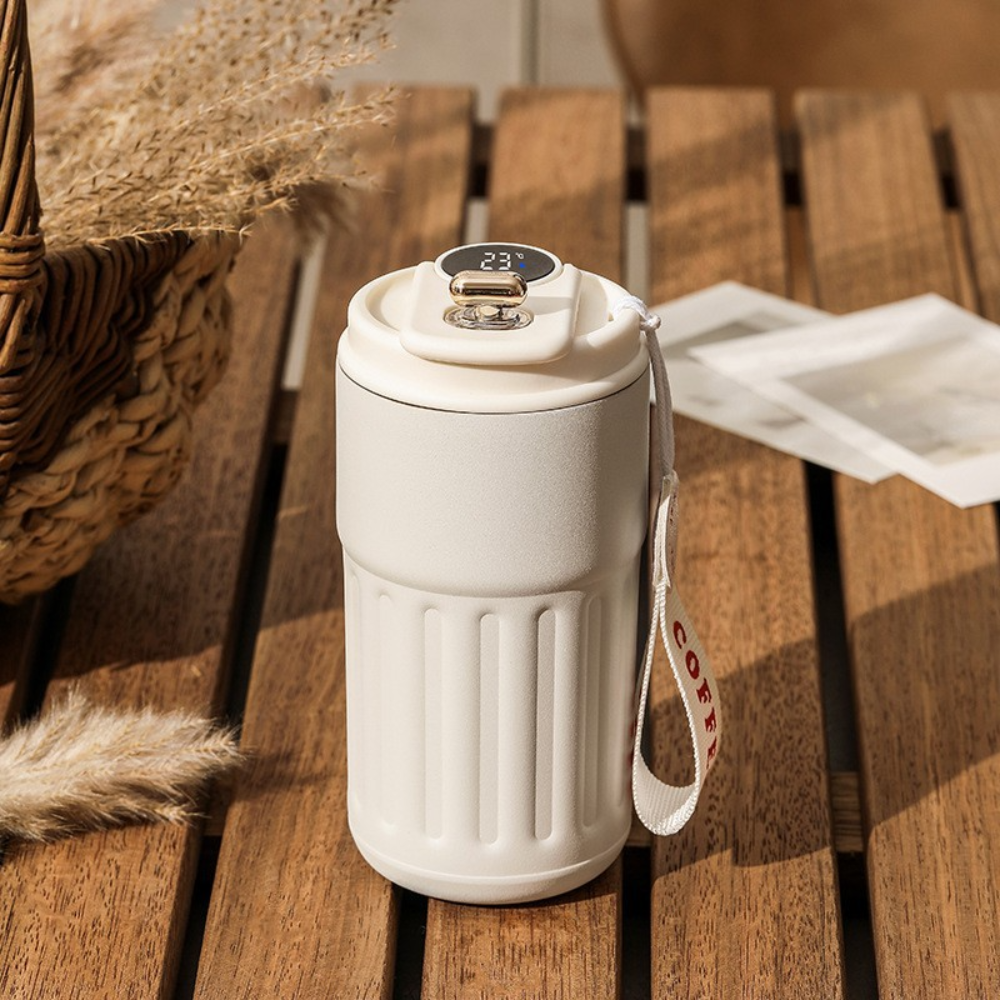 SmartTemp LED Thermosflasche | Bleib hydratisiert, bleib informiert